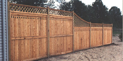 Privacy wood fence with diagonal lattice